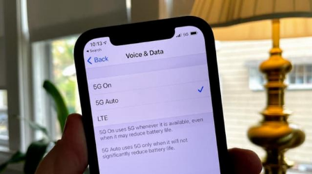 穆棱苹果手机维修分享iPhone 12如何打开或关闭5G网络 