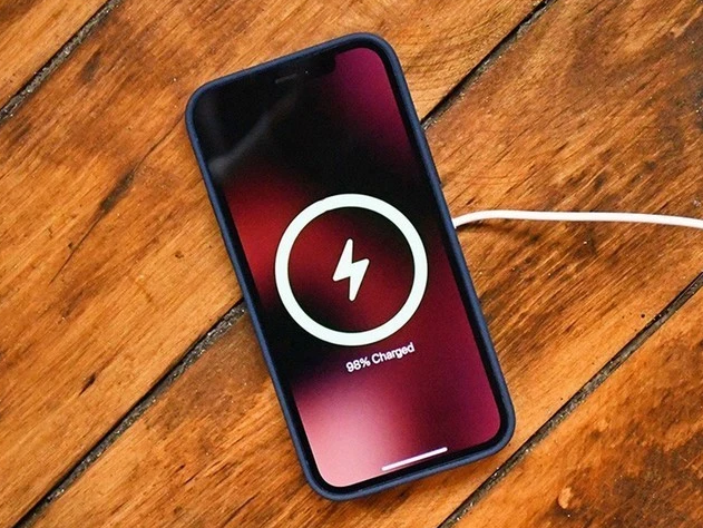 穆棱苹果手机维修分享iPhone 12可以随便充电吗 